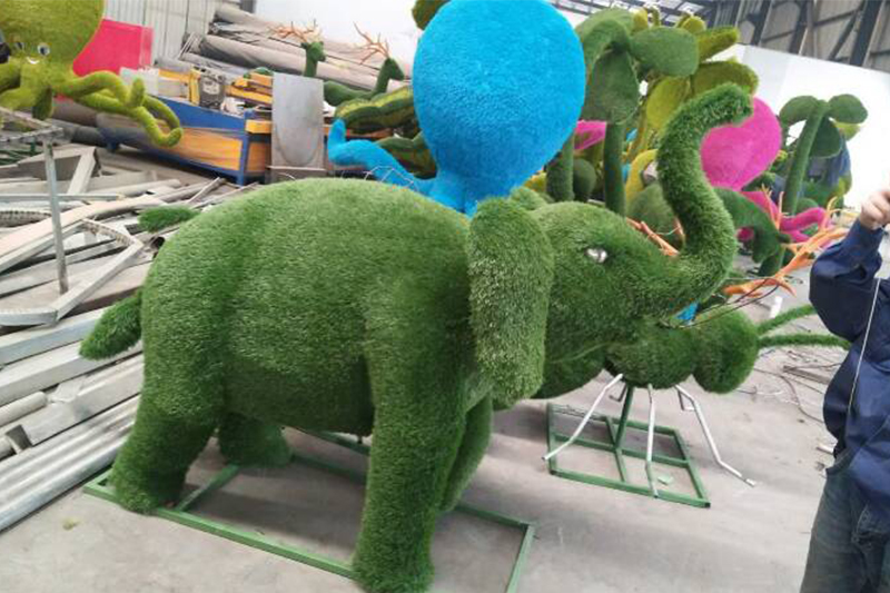 草雕